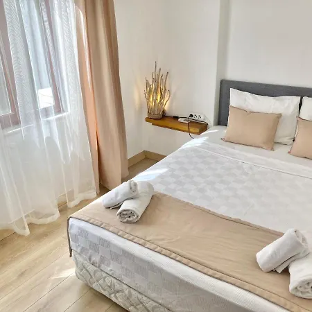 Amigo Apart Aparthotel